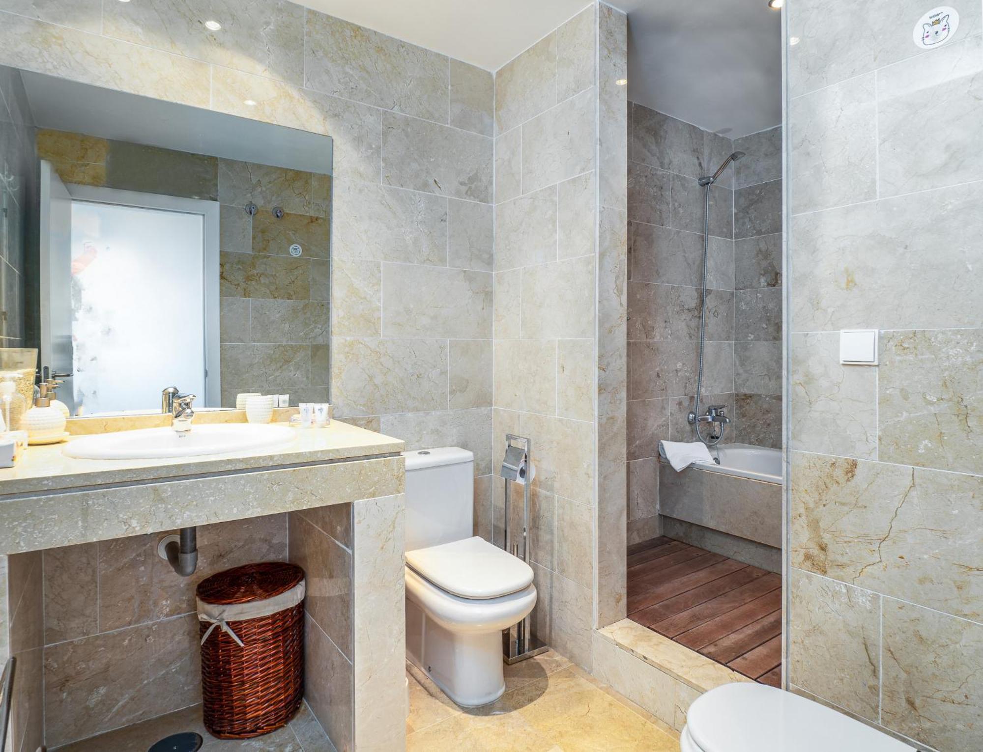2055-Superb 2Bedrooms Apt, Gibraltar And Sea View มานิลบา ภายนอก รูปภาพ